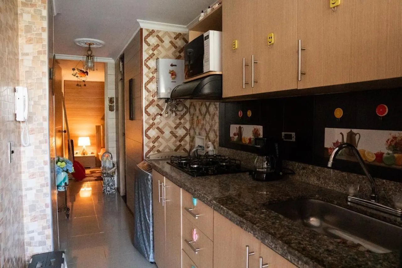 Elegante Apartamento: Sabaneta Central Apartment